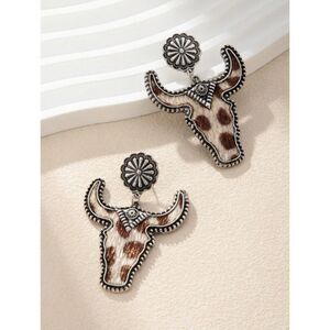 New Retro Cow Head Shaped Leopard Print Leather Earring